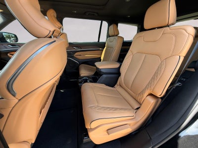 2025 Jeep Grand Cherokee L Summit 4x4
