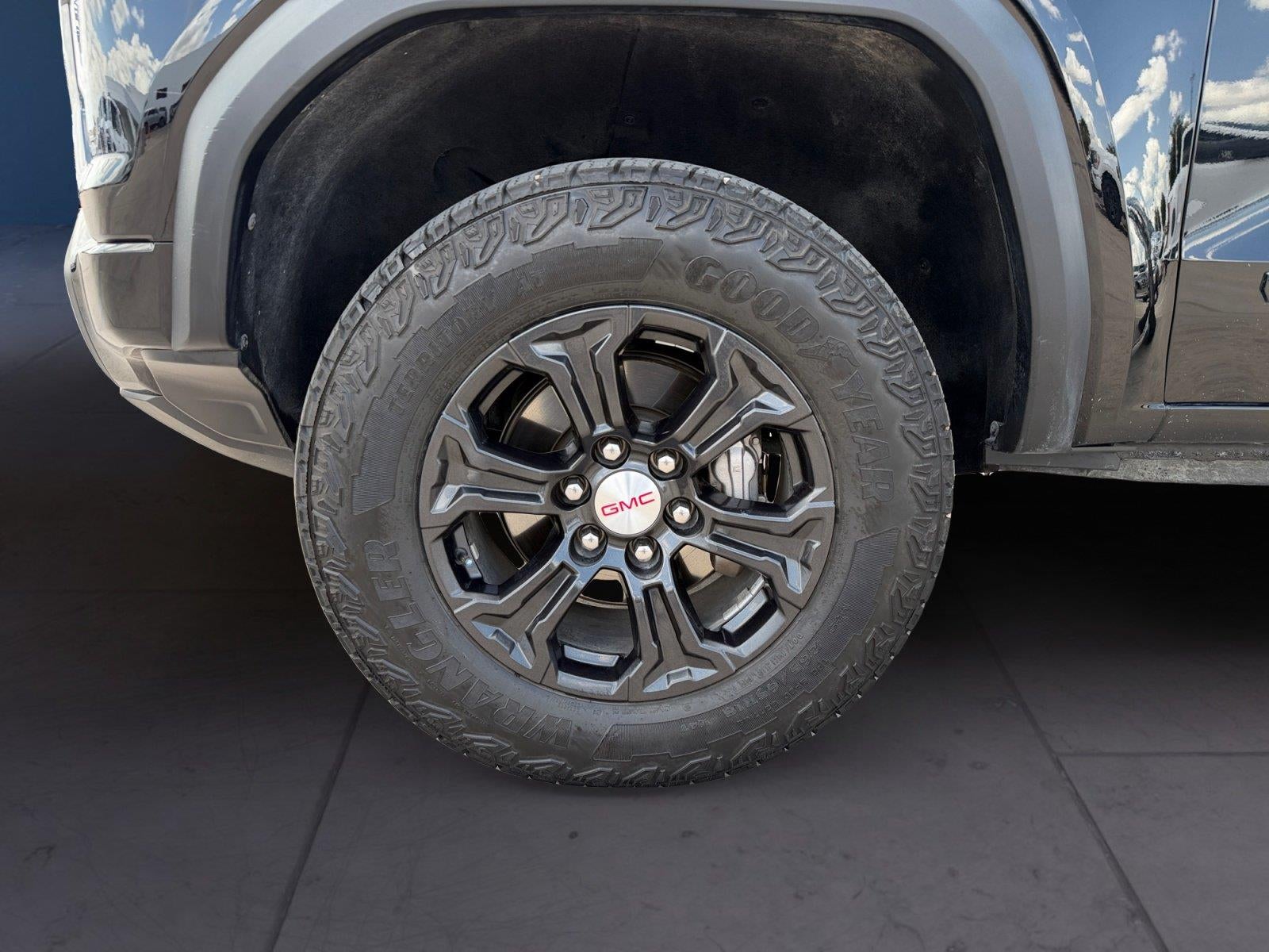 2024 GMC Canyon Elevation