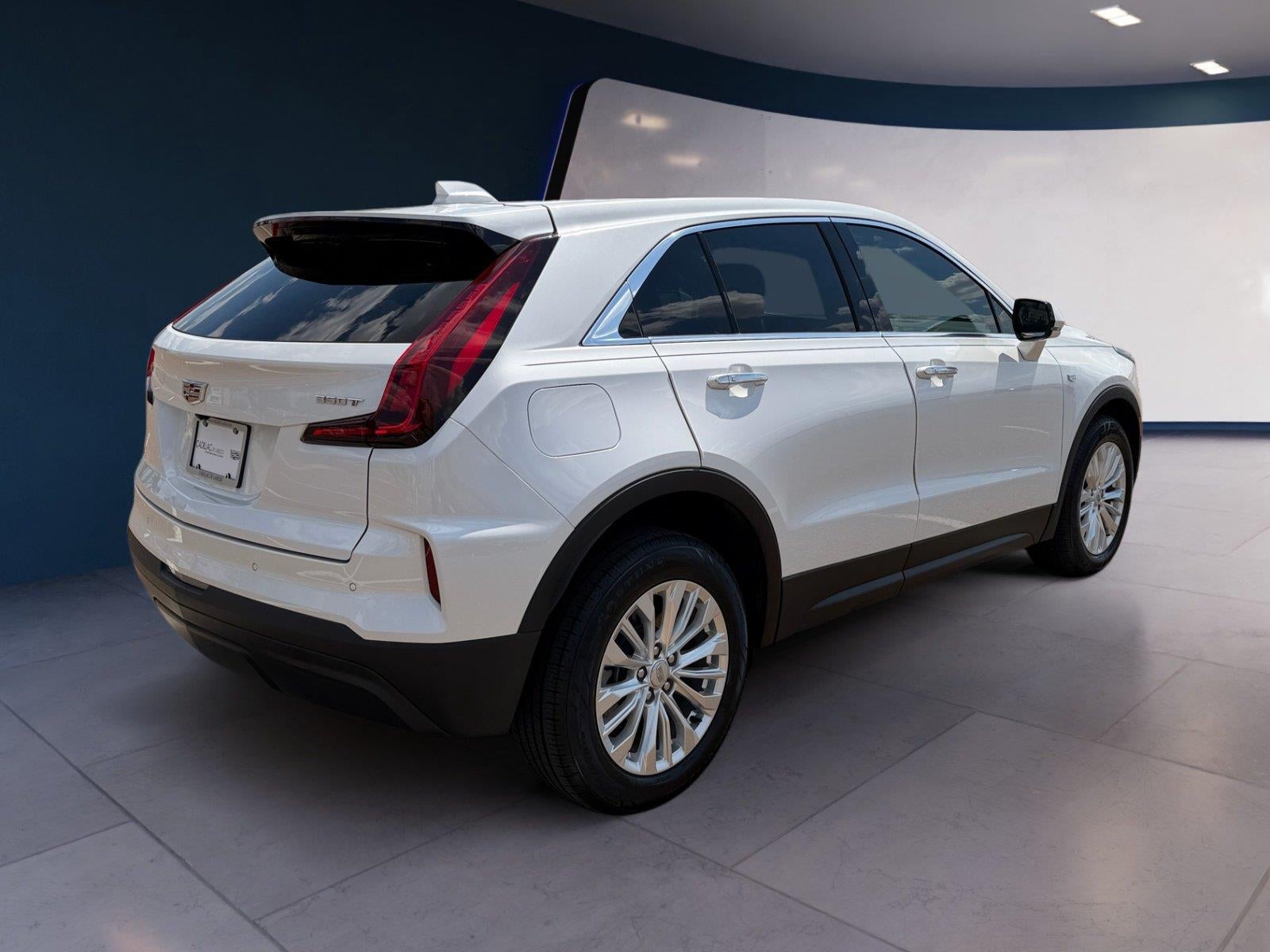2024 Cadillac XT4 Luxury