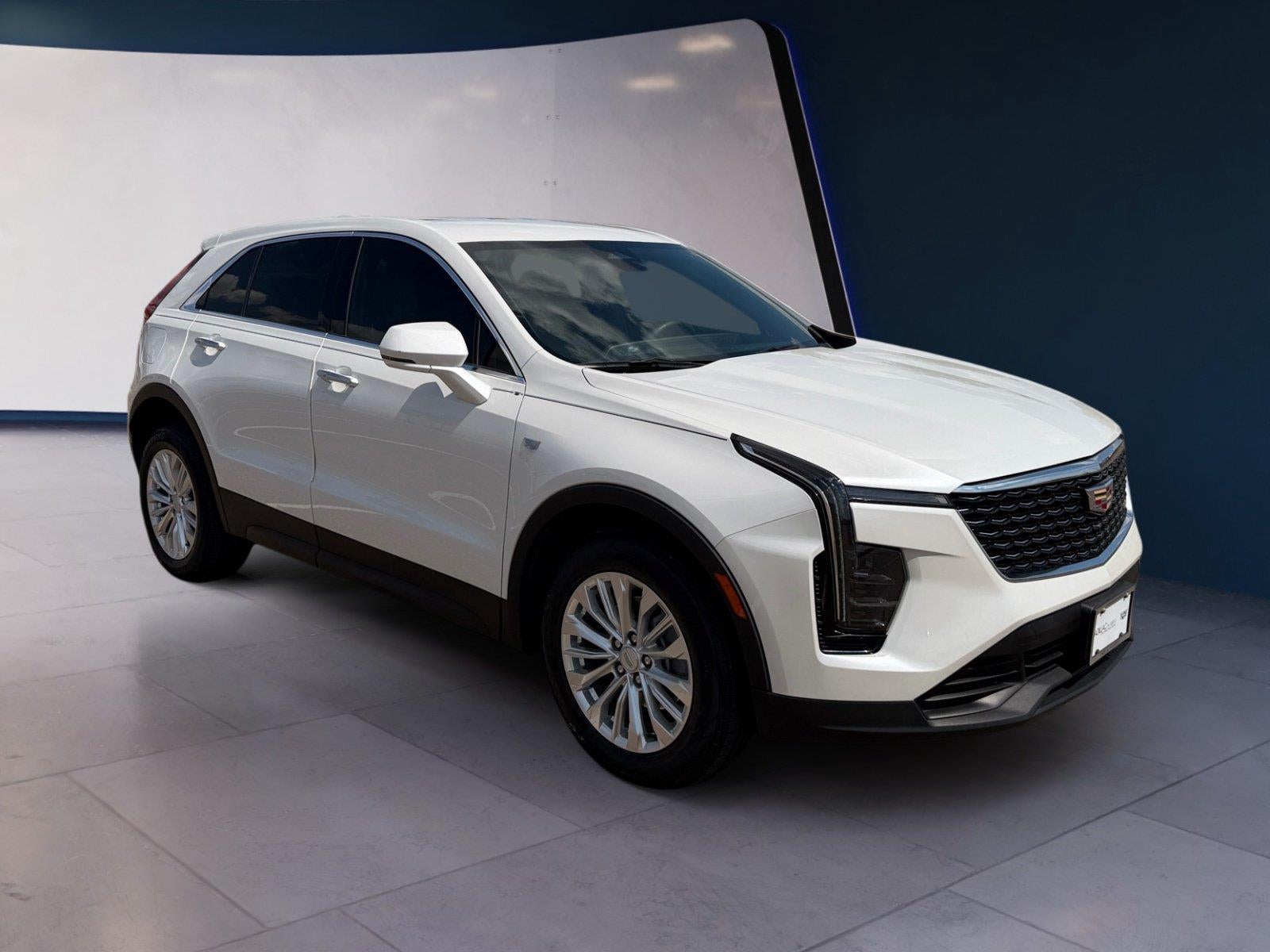 2024 Cadillac XT4 Luxury
