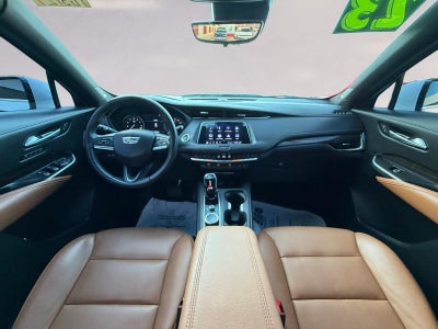 2023 Cadillac XT4 Premium Luxury