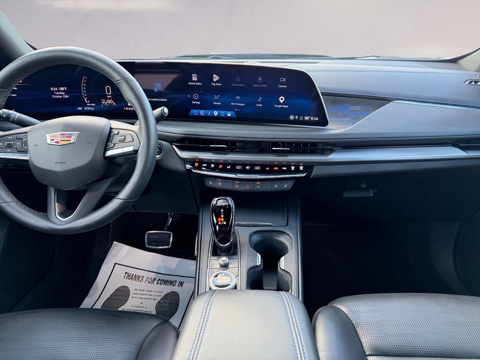 2024 Cadillac XT4 Sport