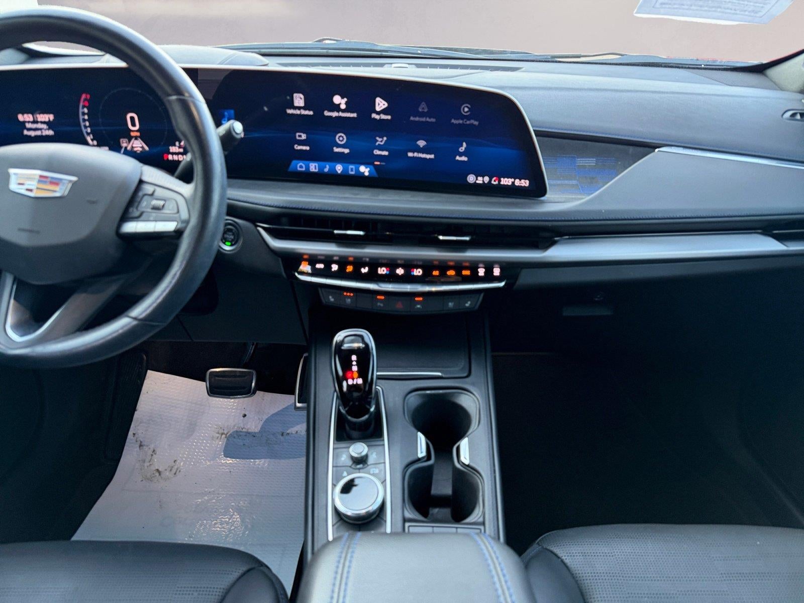 2025 Cadillac XT4 Sport