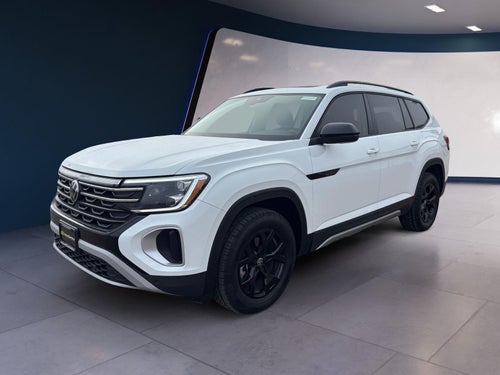 2024 Volkswagen Atlas 2.0T Peak Edition SE w/Technology