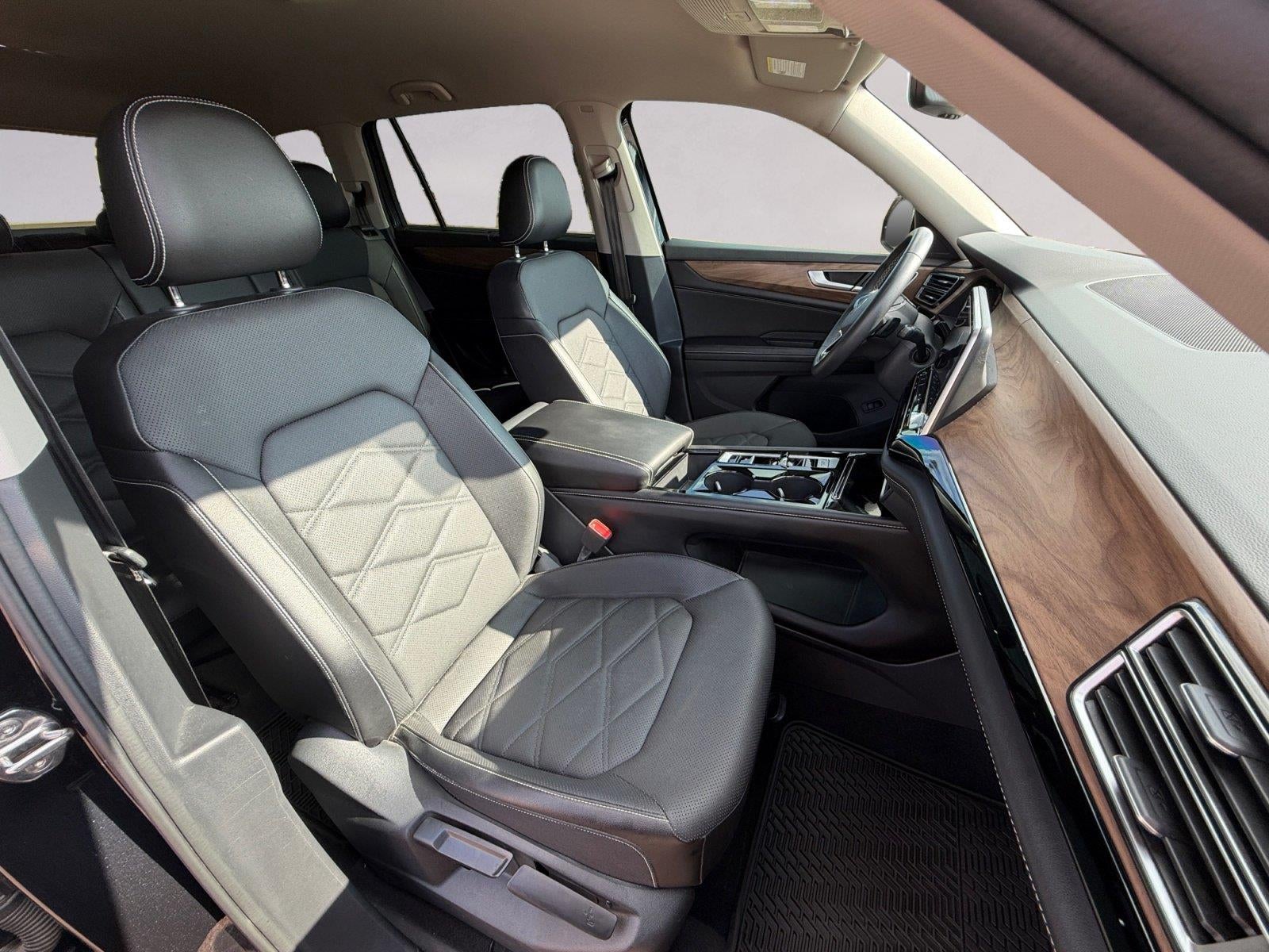 2024 Volkswagen Atlas 2.0T SE w/Technology