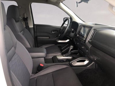 2024 Nissan Frontier Crew Cab 4x2 SV