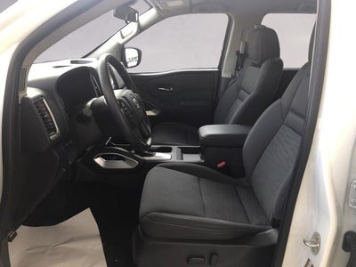 2024 Nissan Frontier Crew Cab 4x2 SV
