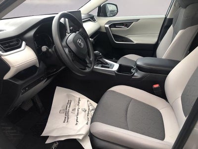 2024 Toyota RAV4 XLE FWD (GS)