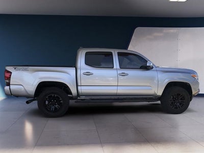 2022 Toyota Tacoma 4WD 4WD SR Double Cab 5' Bed V6 AT (GS)