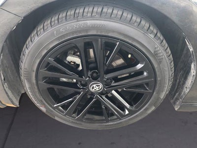 2025 Toyota Camry SE (SE)