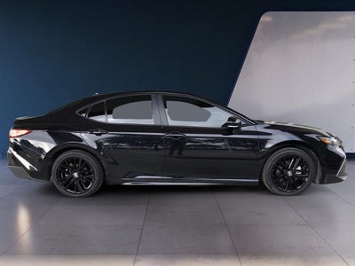 2025 Toyota Camry SE (SE)