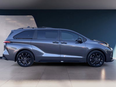 2025 Toyota Sienna XSE
