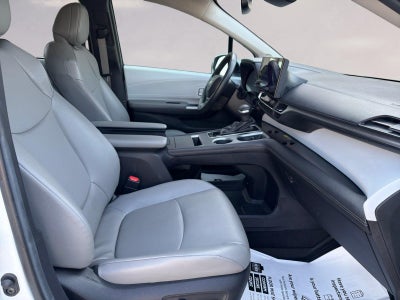 2025 Toyota Sienna XLE 7-Passenger
