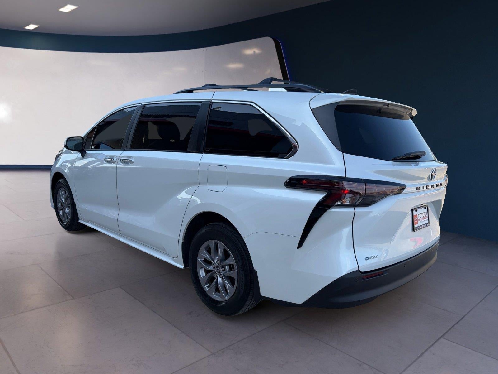 2025 Toyota Sienna XLE 7-Passenger