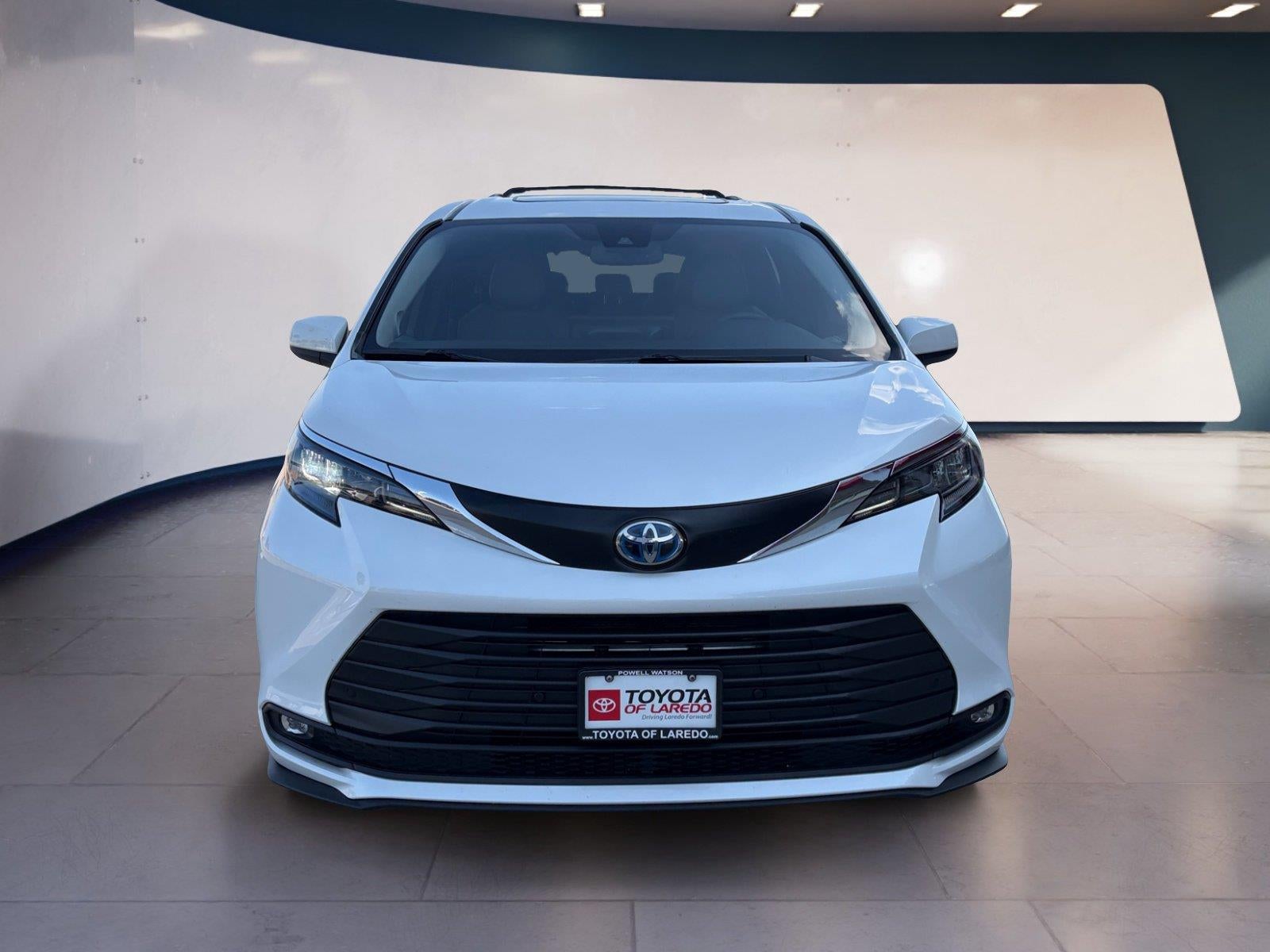 2025 Toyota Sienna XLE 7-Passenger
