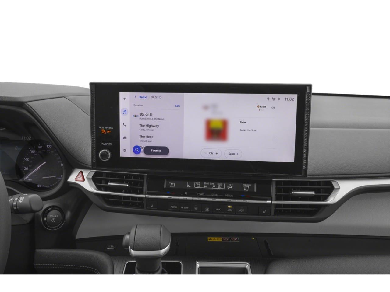2025 Toyota Sienna XLE 7-Passenger