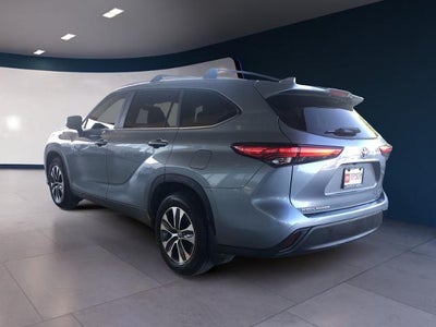 2023 Toyota Highlander XLE FWD (Natl)
