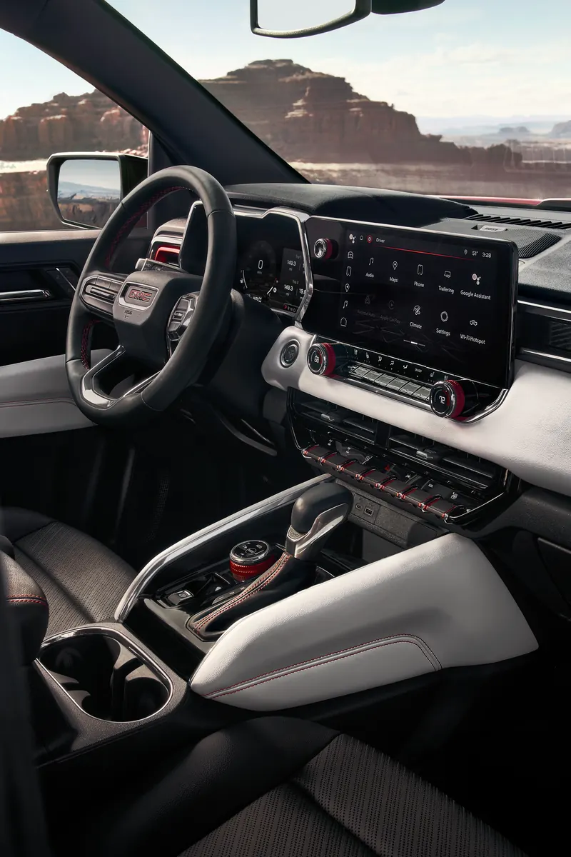2026 GMC Canyon infotainment system at Powell Watson Motors in Laredo TX